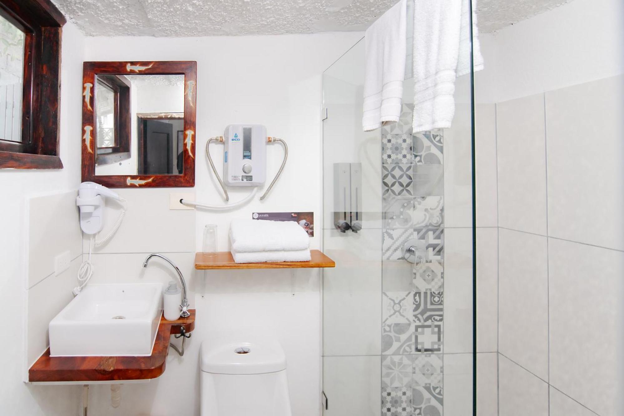 La K-Leta Boutique Guesthouse ปูแอร์โตอาโยรา ภายนอก รูปภาพ